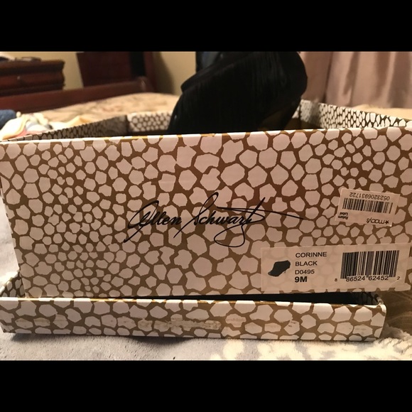 Allen Schwartz shoes - Picture 2 of 6